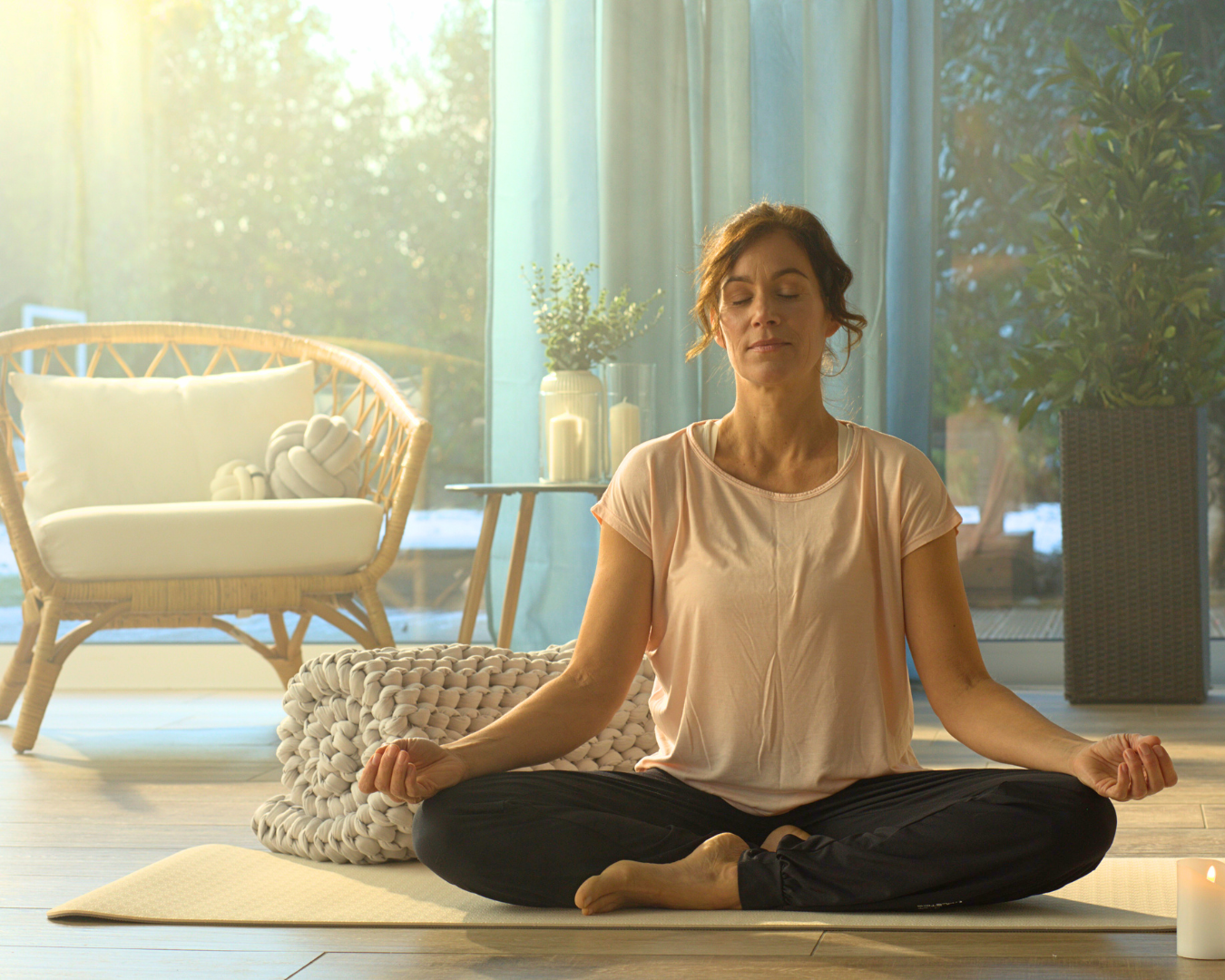 Yoga für besseren Schlaf: 5 einfache Posen für Anfänger