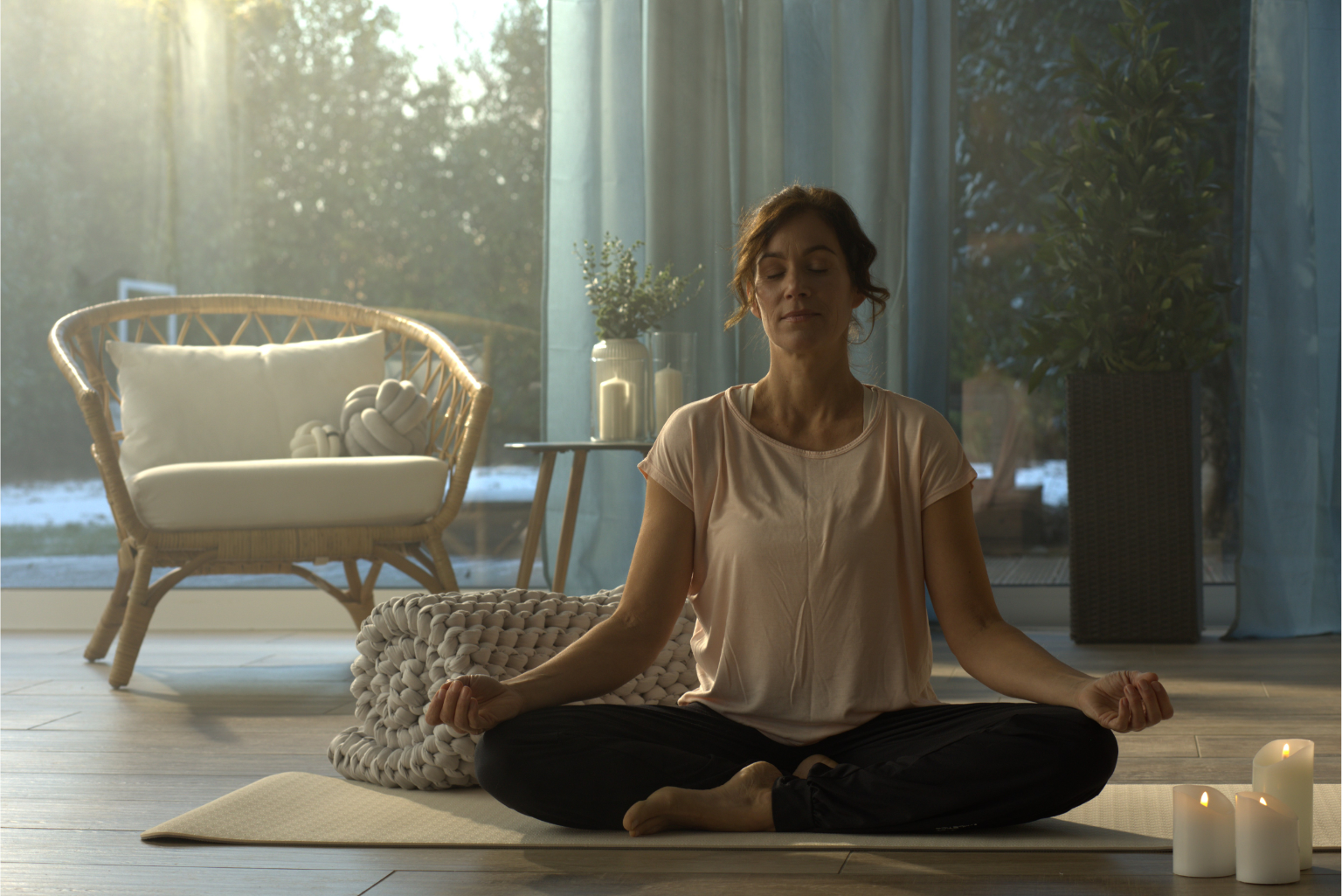 Yoga mit Gewichtsdecken: Tiefere Entspannung erleben